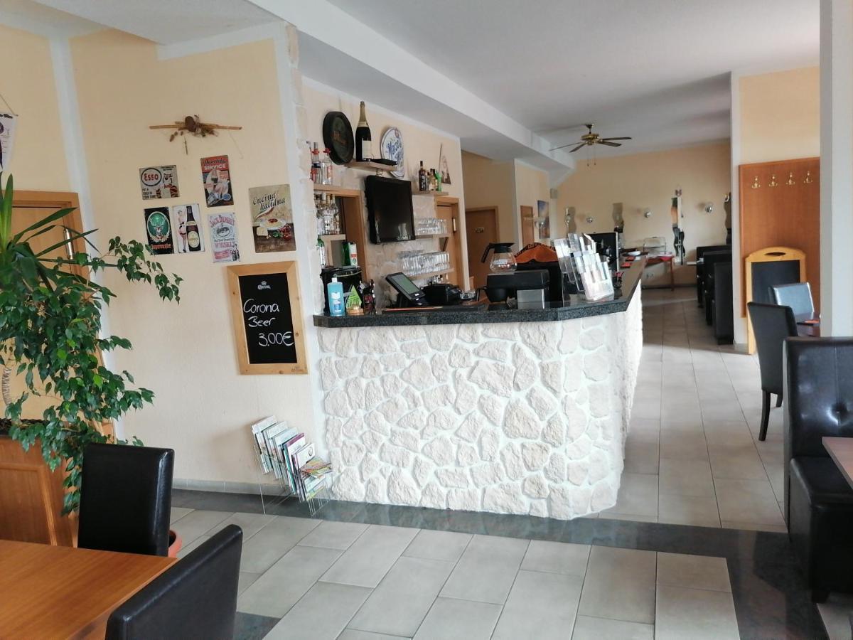 Pension Kuehnauer Hof Дессау Экстерьер фото